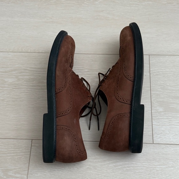 Rockport Men's Tan Oxfords with Brogue Detailing - Picture 9 of 10